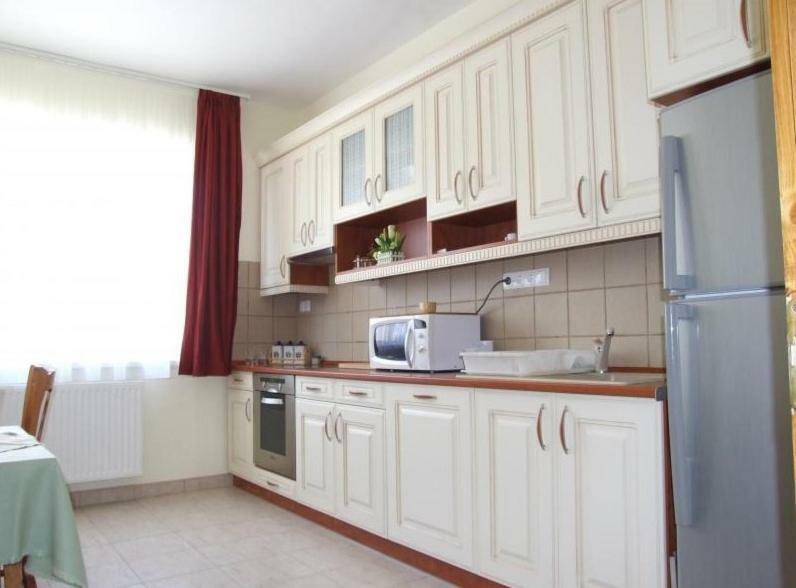 Aura Vendeghaz Hotel Hajduszoboszlo Ngoại thất bức ảnh