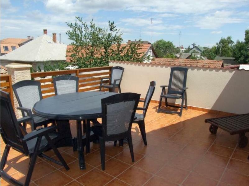 Aura Vendeghaz Hotel Hajduszoboszlo Ngoại thất bức ảnh